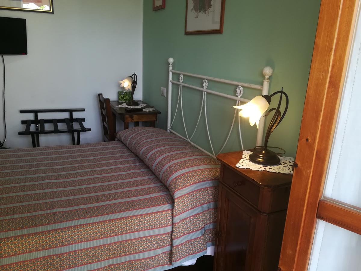 Domomea Hotell Quartu SantʼElena Exteriör bild